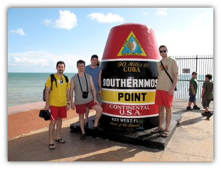 Los cuatro en el southernmost Point